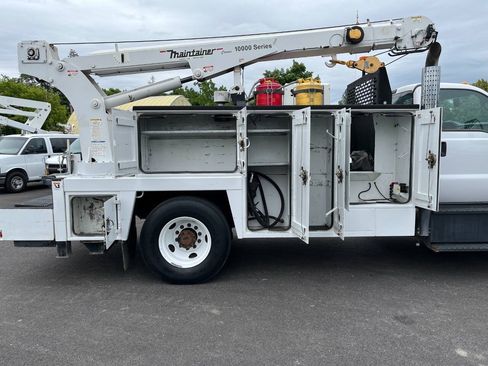 Used 2017 Ford F750 2WD Regular Cab Super Duty image 17