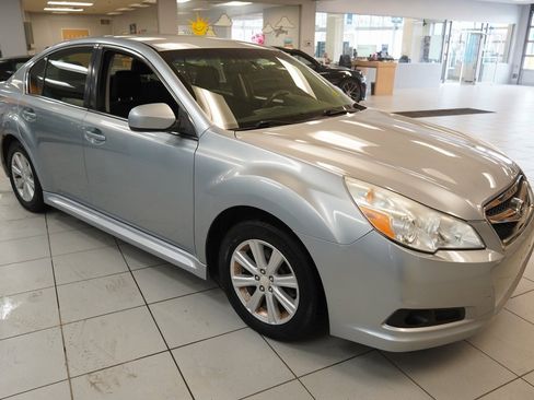 Used 2012 Subaru Legacy 2.5i image 16