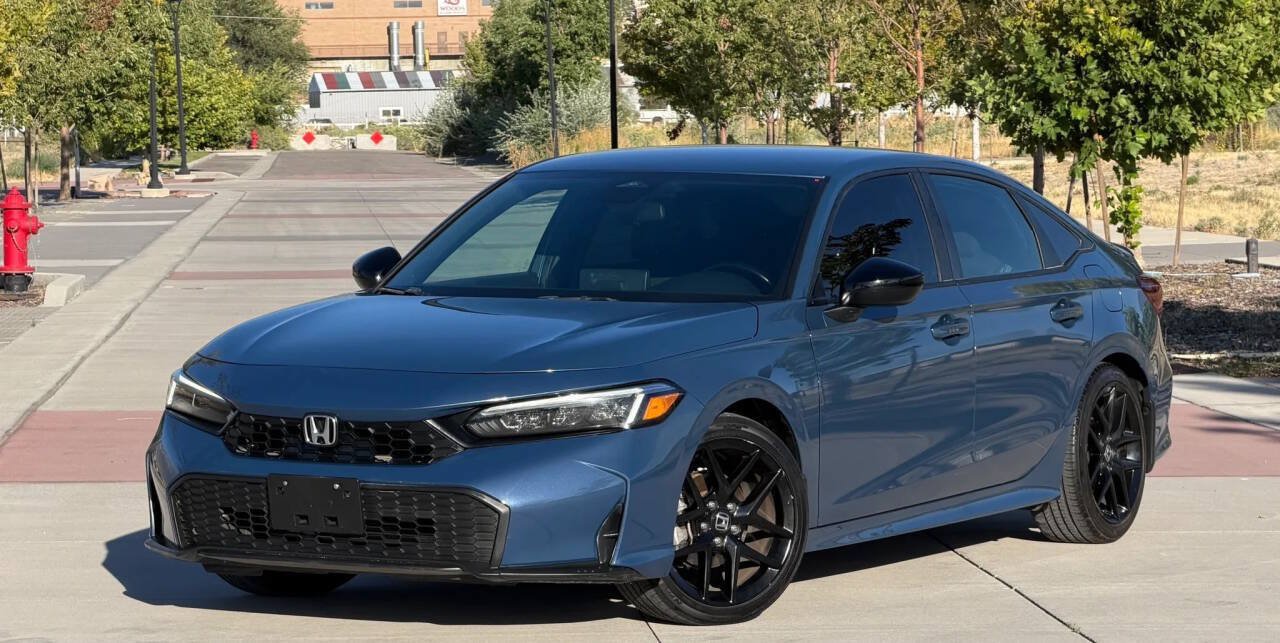 Used 2025 Honda Civic Sport image 1