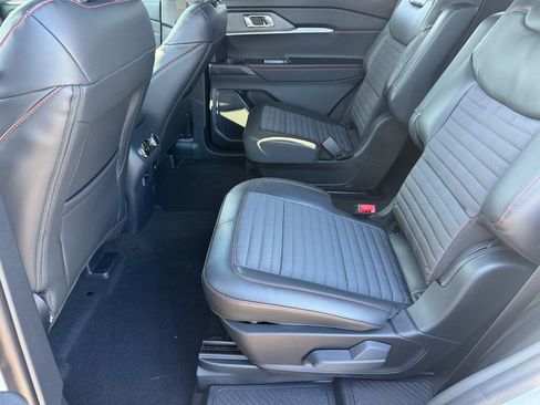 New 2026 Ford Explorer ST-Line w/ ST-Line Street Pack RWD image 11