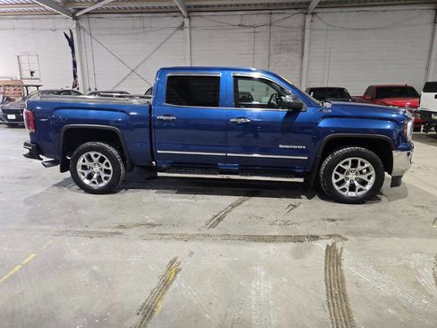 Used 2018 GMC Sierra 1500 SLT w/ SLT Premium Package AWD/4WD image 16