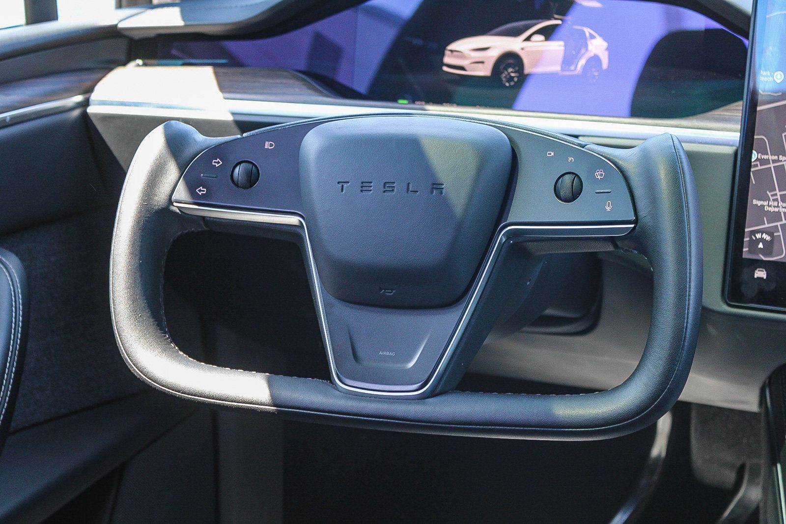 Used 2023 Tesla Model X AWD/4WD image 17