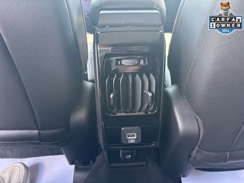 Used 2022 Jeep Compass Limited AWD/4WD image 29