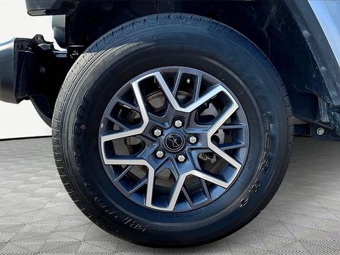 Used 2024 Jeep Wrangler Sahara image 9