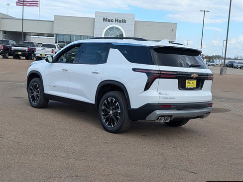 New 2026 Chevrolet Traverse LT w/ Sun and Wheel Package image 6
