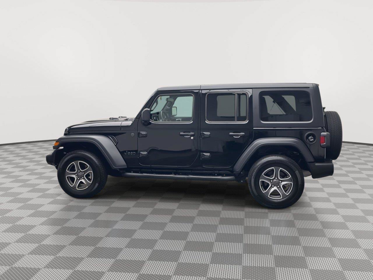 Used 2023 Jeep Wrangler Unlimited Sport AWD/4WD image 32