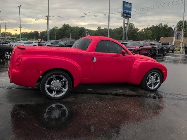 Used 2004 Chevrolet SSR w/ Preferred Equipment Group RWD image 7