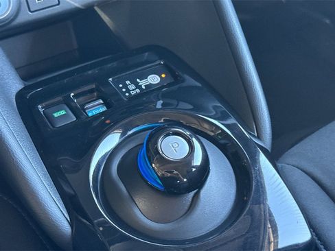 Used 2024 Nissan Leaf SV Plus image 21