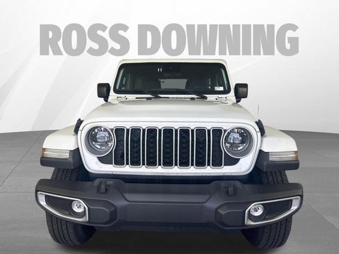 Used 2025 Jeep Wrangler Unlimited Sahara AWD/4WD image 2