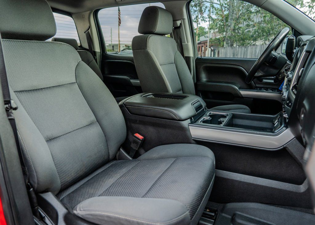 Used 2018 Chevrolet Silverado 1500 LT w/ All Star Edition AWD/4WD image 31