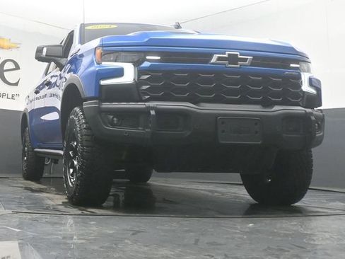 Used 2024 Chevrolet Silverado 1500 ZR2 w/ ZR2 Bison Edition AWD/4WD image 3