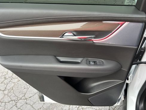 Used 2024 Cadillac XT6 Sport w/ Platinum Package image 44