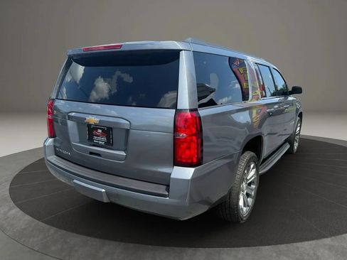 Used 2020 Chevrolet Suburban LT AWD/4WD image 7