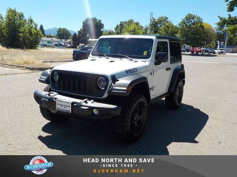 Used 2025 Jeep Wrangler Sport AWD/4WD image 1