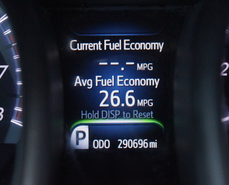 Used 2016 Toyota Avalon Limited FWD image 4