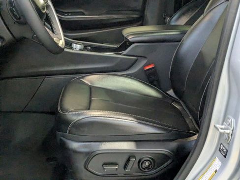 Used 2024 Jeep Grand Cherokee L Limited w/ Luxury Tech Group II image 24