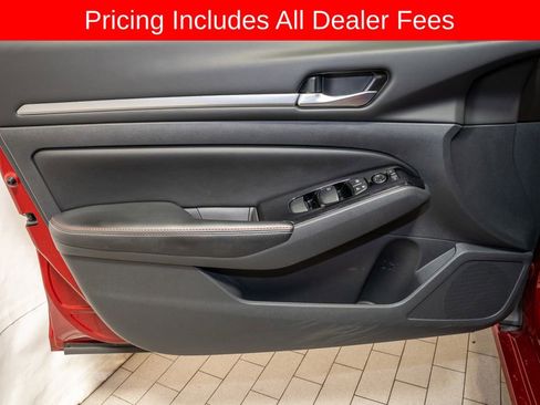 Certified 2024 Nissan Altima 2.0 SR FWD image 12