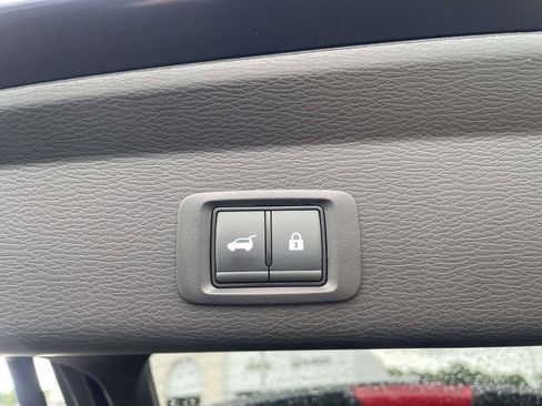 Used 2024 Mitsubishi Outlander SE AWD/4WD image 22