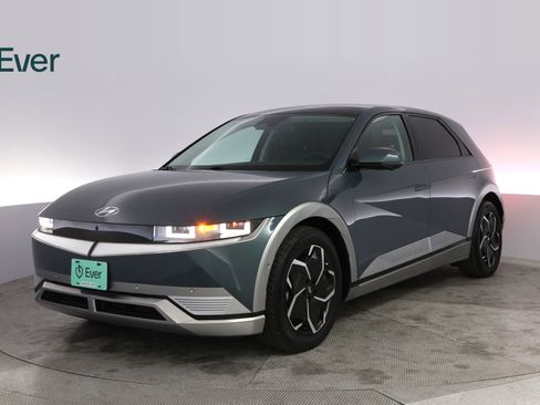 Used 2024 Hyundai Ioniq 5 Limited image 2