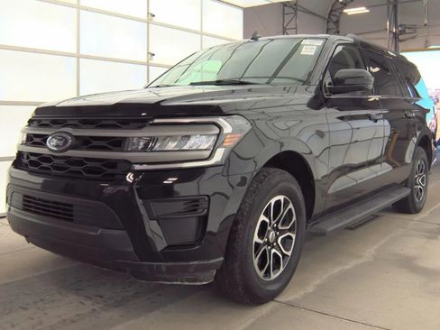 Used 2024 Ford Expedition Max XLT image 1