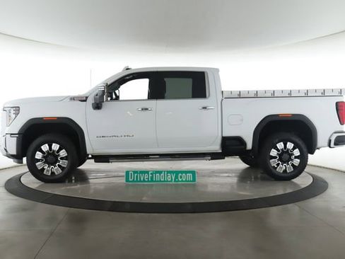 Used 2026 GMC Sierra 3500 Denali AWD/4WD image 9
