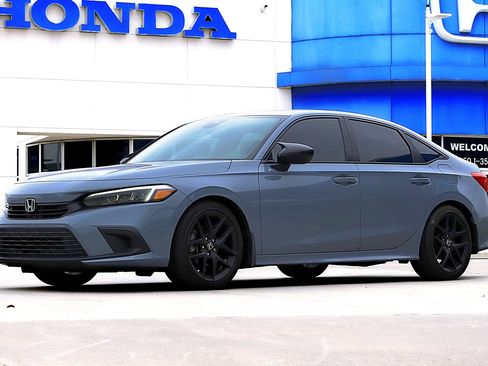 Used 2024 Honda Civic Sport image 1