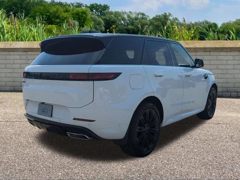 New 2027 Land Rover Range Rover Sport Dynamic SE AWD/4WD image 4