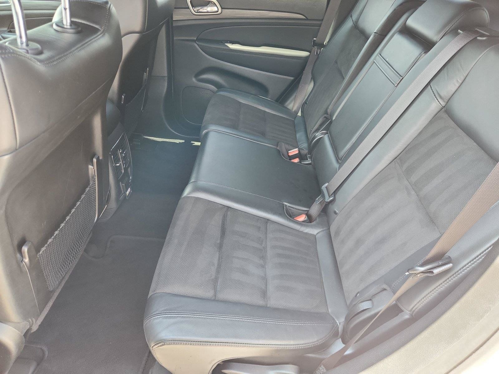Used 2022 Jeep Grand Cherokee Laredo X AWD/4WD image 11