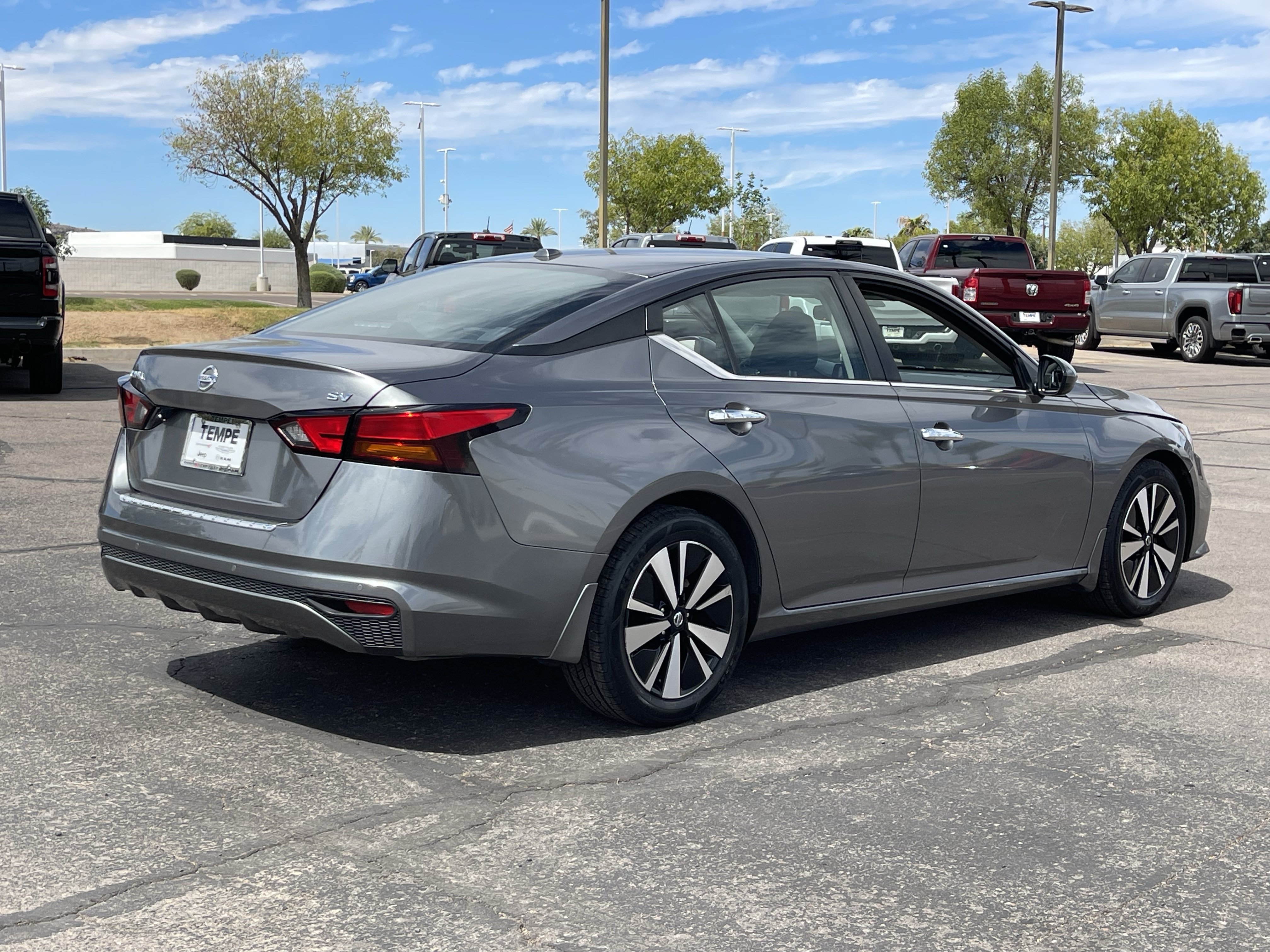 Used 2022 Nissan Altima 2.5 SV FWD image 5
