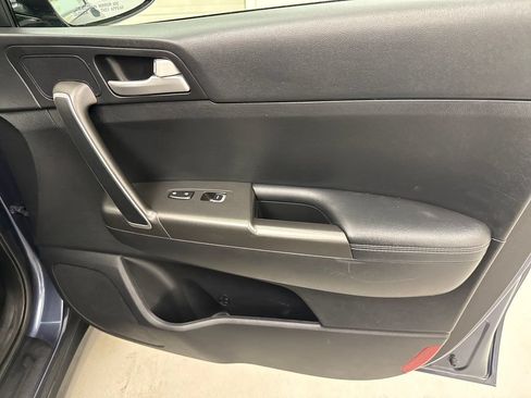 Used 2020 Kia Sportage LX w/ LX Popular Package AWD/4WD image 29