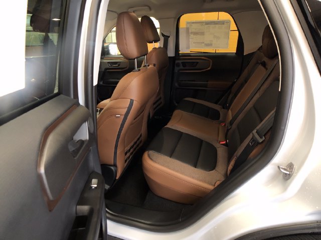 New 2026 Ford Bronco Sport Outer Banks w/ Outer Banks Tech Package+ AWD/4WD image 19