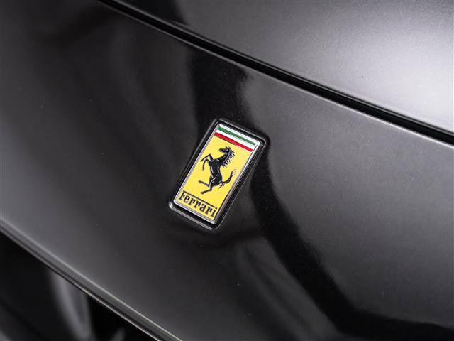 Used 2021 Ferrari F8 Tributo RWD image 18
