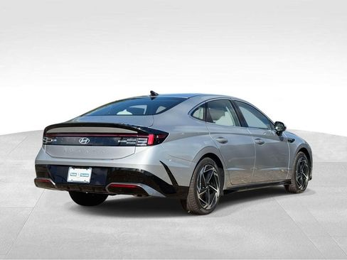 New 2026 Hyundai Sonata SEL image 3