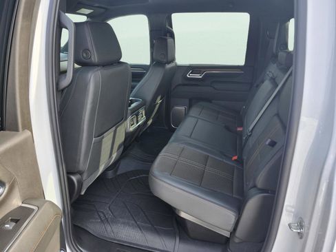 Used 2025 Chevrolet Silverado 2500 High Country image 29