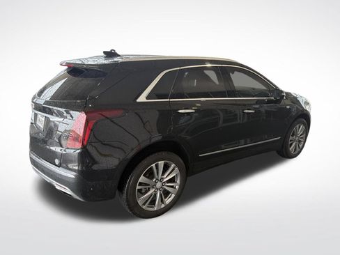 Used 2024 Cadillac XT5 Premium Luxury w/ Technology Package FWD image 4