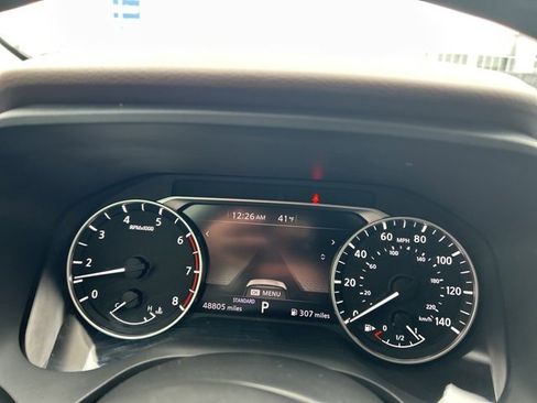 Used 2022 Nissan Rogue SV image 23