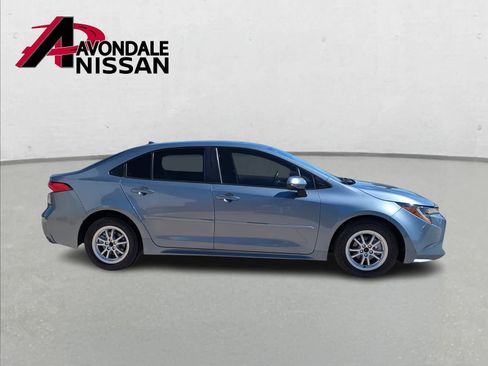 Used 2022 Toyota Corolla LE image 6