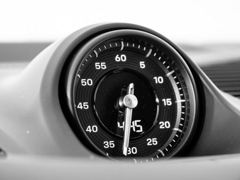 New 2026 Porsche Cayenne GTS image 17