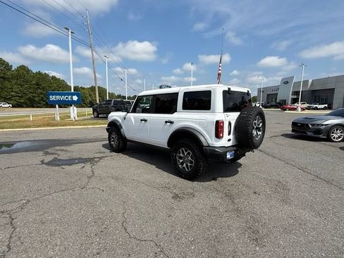 Used 2025 Ford Bronco Badlands AWD/4WD image 4