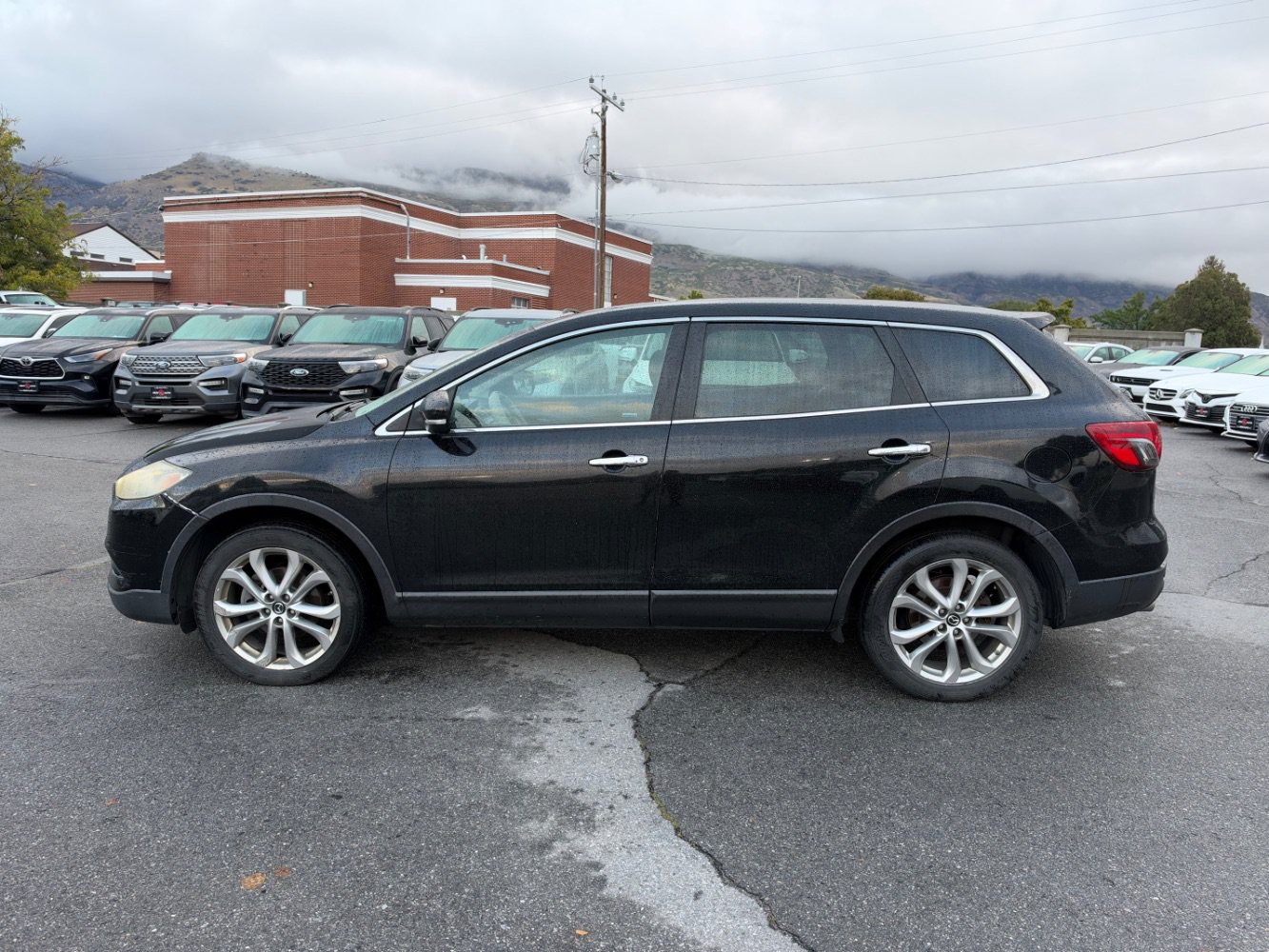 Used 2013 MAZDA CX-9 Grand Touring w/ GT Technology Pkg FWD image 2
