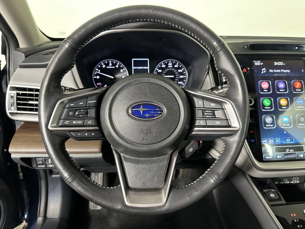 Used 2025 Subaru Outback Limited AWD/4WD image 12
