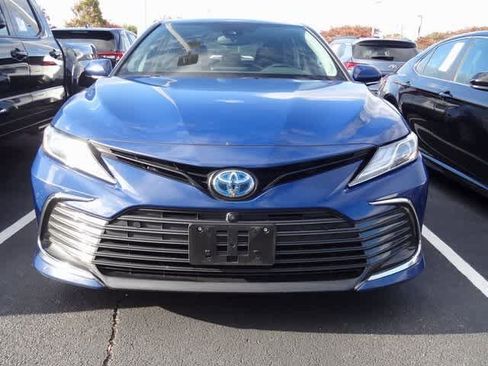 Used 2024 Toyota Camry XLE image 2