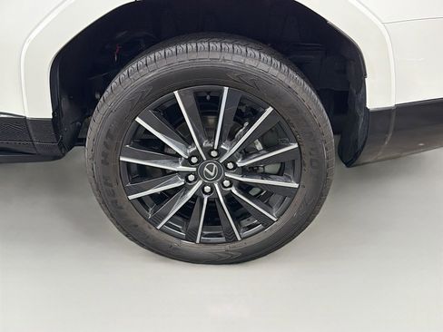 Used 2025 Lexus GX 550 w/ Cold Area Package image 34