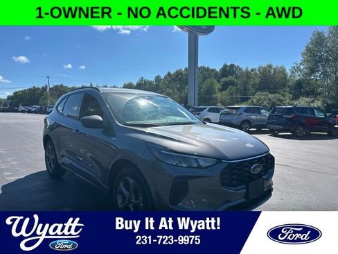 Used 2023 Ford Escape ST-Line w/ Tech Pack #1 AWD/4WD image 1