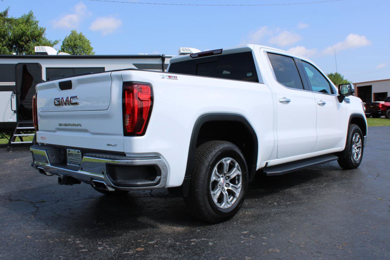 Used 2021 GMC Sierra 1500 SLT w/ SLT Convenience Package AWD/4WD image 4