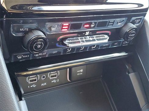 New 2025 Jeep Grand Cherokee L Altitude image 28