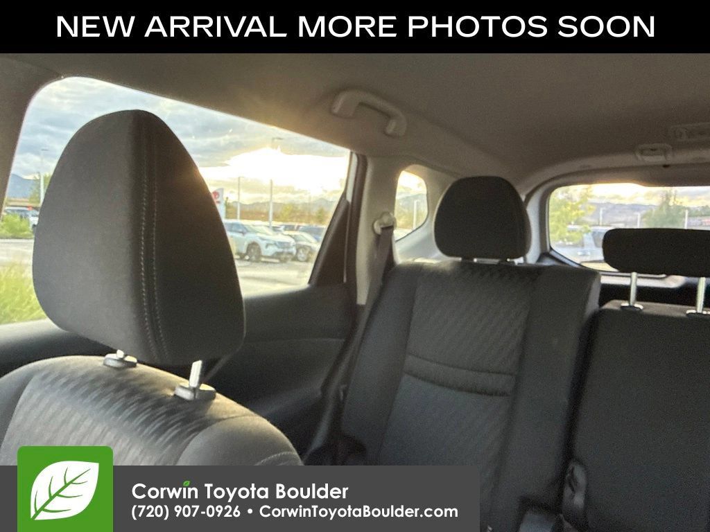 Used 2020 Nissan Rogue SV AWD/4WD image 11