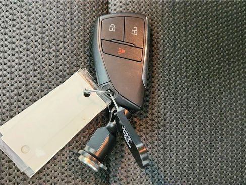 Used 2024 GMC Canyon Elevation image 40