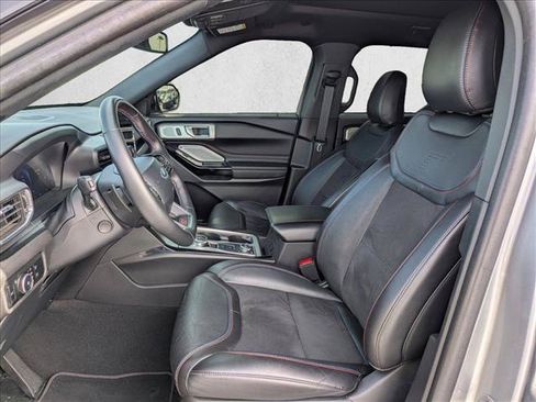 Used 2024 Ford Explorer ST w/ Equipment Group 401A AWD/4WD image 17