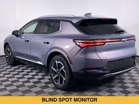 Certified 2025 Chevrolet Equinox EV LT FWD image 17